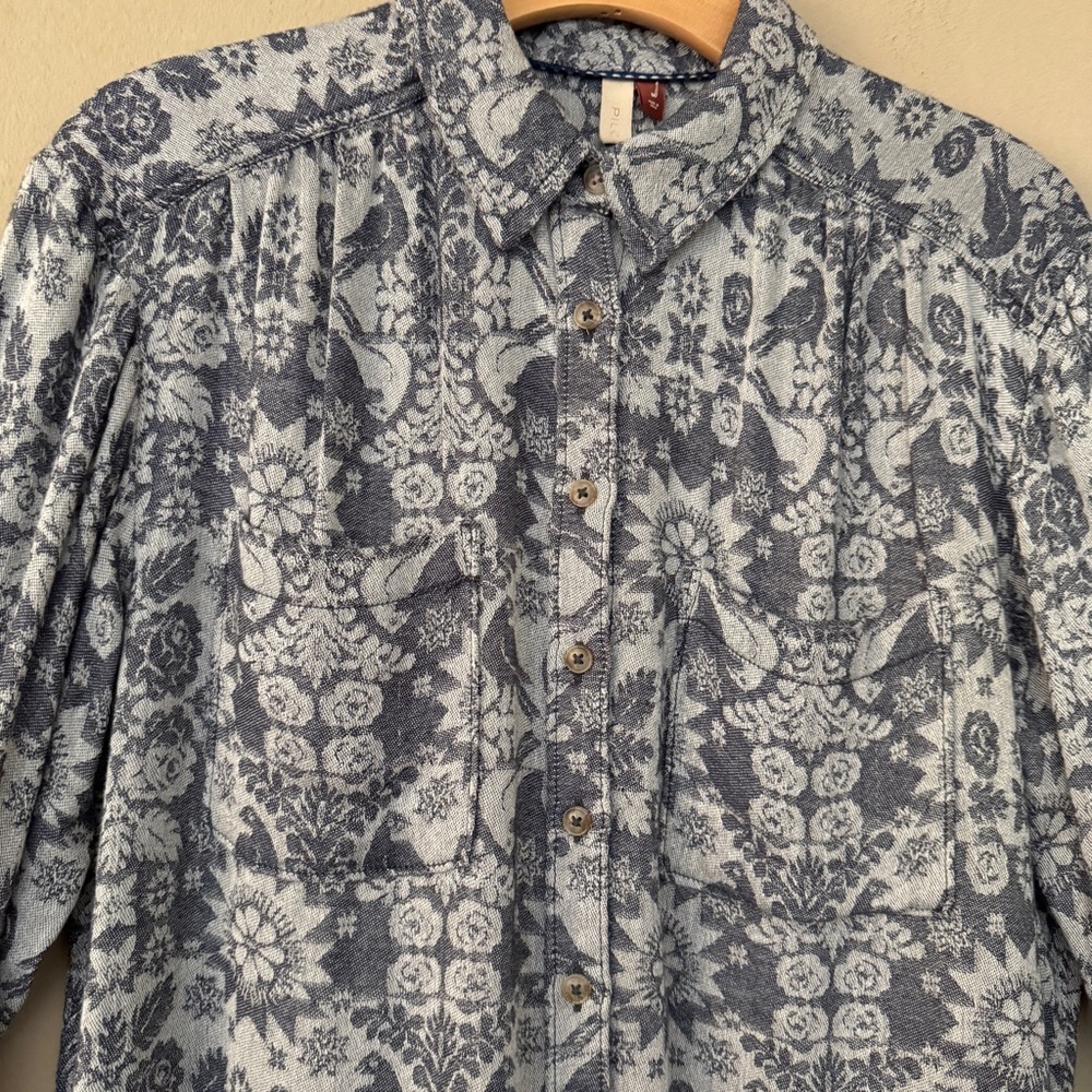 NWT Anthropologie Pilcro Floral Button Down Shirt Wool Viscose Blend Gray Size M - Picture 3 of 10